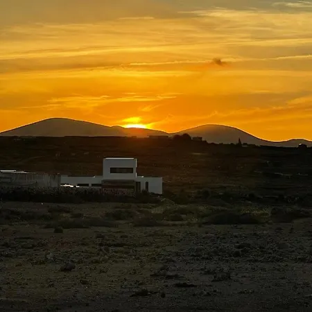 Volcan Villa La Oliva